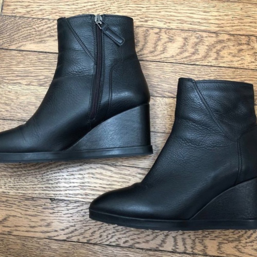 Aquatalia Black Leather Wedge Bootie